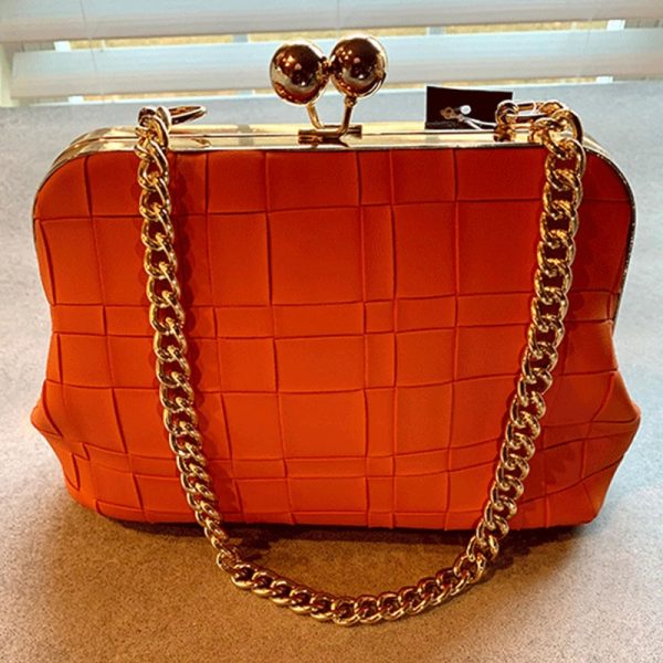 Kiss Lock Chain Purse
